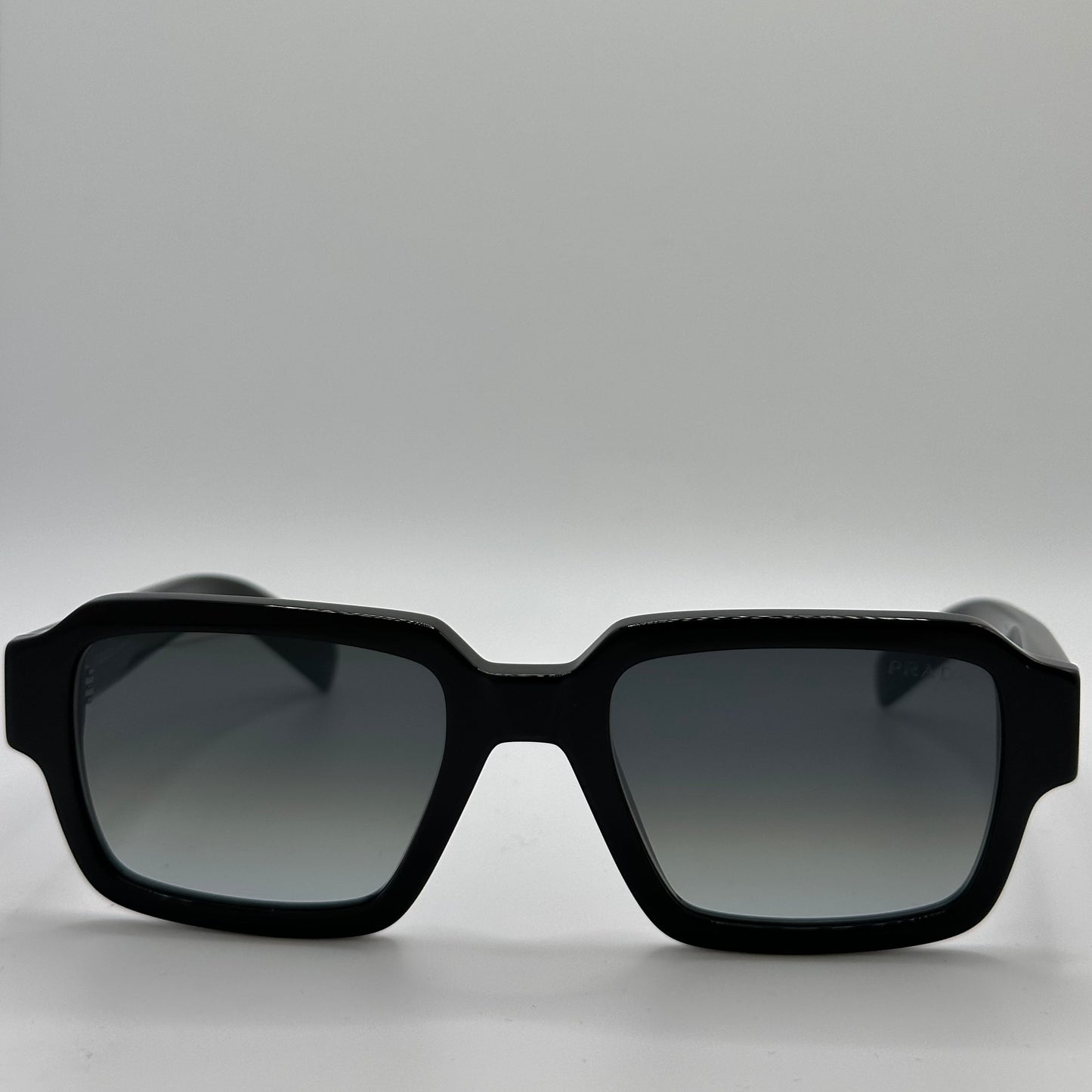 Prada 02ZS