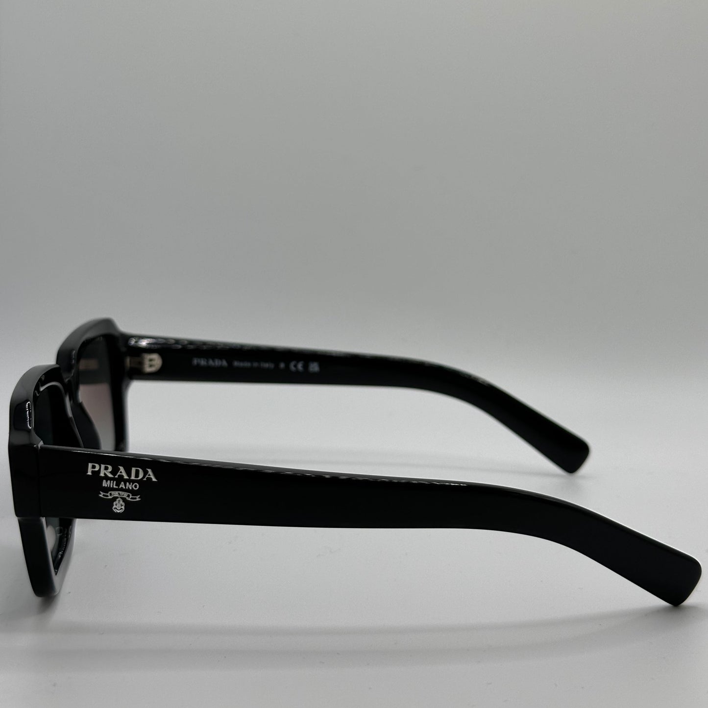 Prada 02ZS