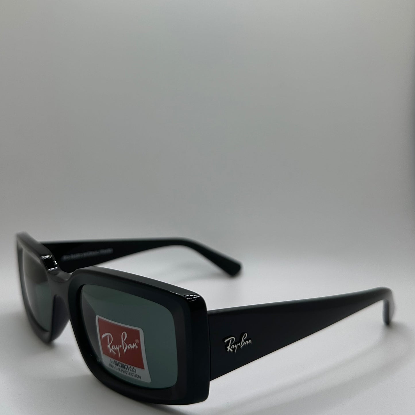 Ray-Ban 4395